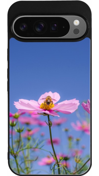 Google Pixel 9 Pro XL Case Hülle - Silikon schwarz Bee on a flower Spring 2026