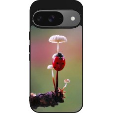Coque Google Pixel 9 / Pixel 9 Pro - Silicone rigide noir Ladybird on a mushroom Spring 2026