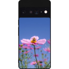 Coque Google Pixel 6 Pro - Silicone rigide noir Bee on a flower Spring 2026