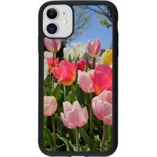 Coque iPhone 11 - Silicone rigide noir Tulips Spring 2026