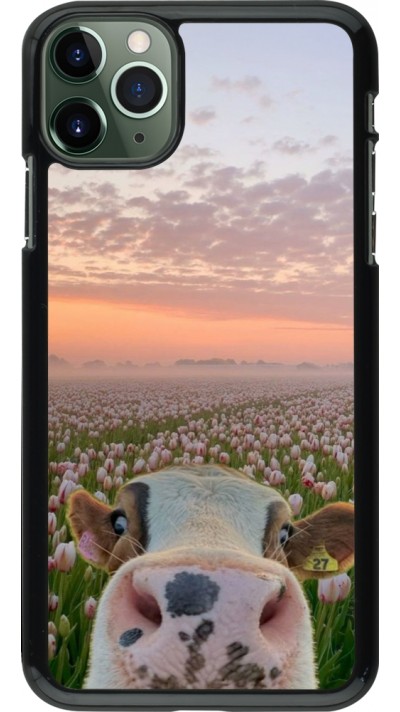 Coque iPhone 11 Pro Max - Cow with tulips 2026