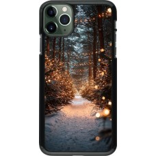 Coque iPhone 11 Pro Max - Winter 25 Winter snowy road