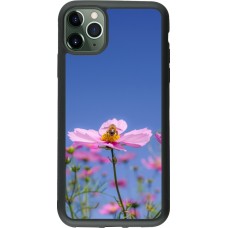 Coque iPhone 11 Pro Max - Silicone rigide noir Bee on a flower 2026