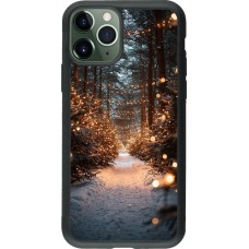 Coque iPhone 11 Pro - Silicone rigide noir Winter 25 Winter snowy road