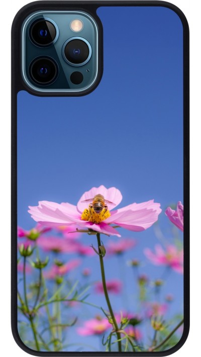 iPhone 12 / 12 Pro Case Hülle - Silikon schwarz Bee on a flower Spring 2026