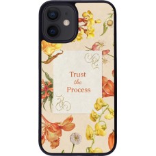 Coque iPhone 12 mini - Silicone rigide noir Trust the process 2026