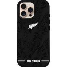 Coque iPhone 16 Pro Max - Silicone rigide noir Maillot de football Nouvelle-Zélande 2026 personnalisable