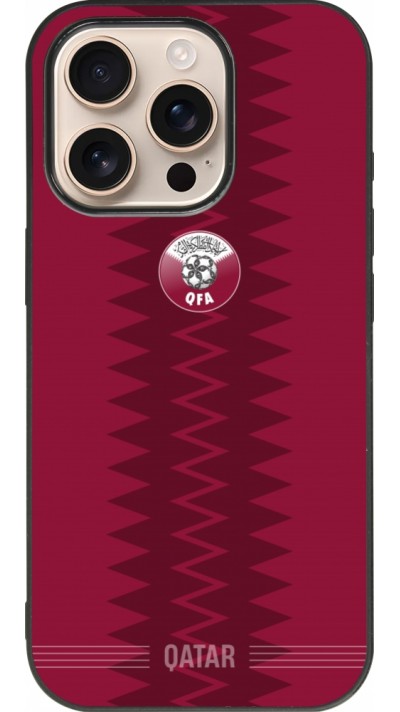 Coque iPhone 16 Pro - Silicone rigide noir Maillot de football Qatar 2026 personnalisable