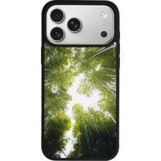 Coque iPhone 17 Pro Max - Silicone rigide noir Spring 23 forest blue sky
