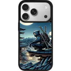Coque iPhone 17 Pro - Silicone rigide noir Ninja sous la lune