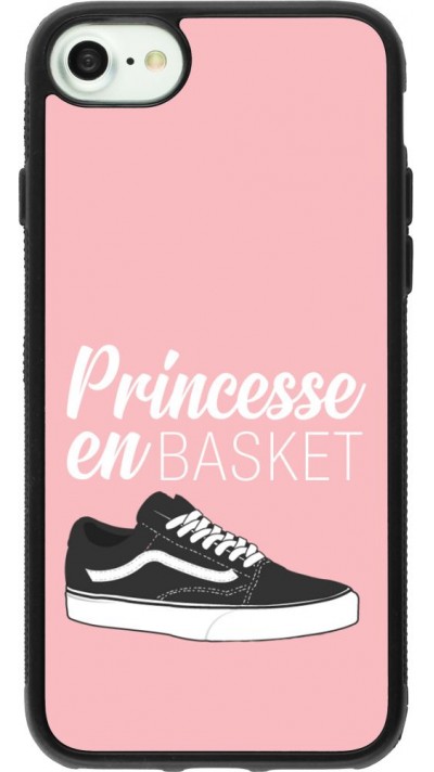 Coque iPhone 7 / 8 / SE (2020, 2022) - Silicone rigide noir princesse en basket