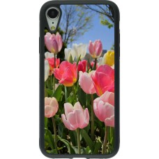 Coque iPhone XR - Silicone rigide noir Tulips 2026