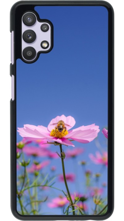 Samsung Galaxy A32 5G Case Hülle - Bee on a flower Spring 2026