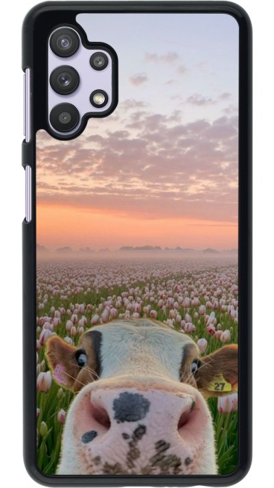 Samsung Galaxy A32 5G Case Hülle - Cow with tulips Spring 2026