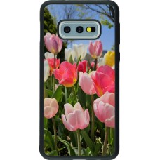Coque Samsung Galaxy S10e - Silicone rigide noir Tulips 2026