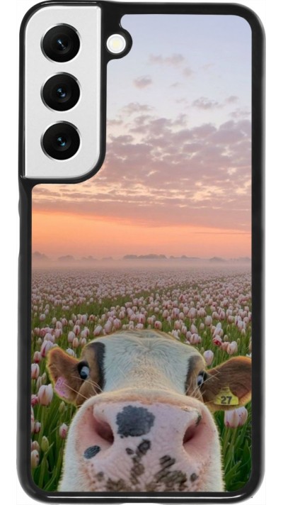 Samsung Galaxy S22 Case Hülle - Cow with tulips Spring 2026