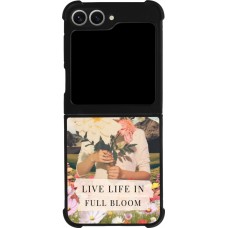 Coque Samsung Galaxy Z Flip6 - Silicone rigide noir Live life in full moon Spring 2026