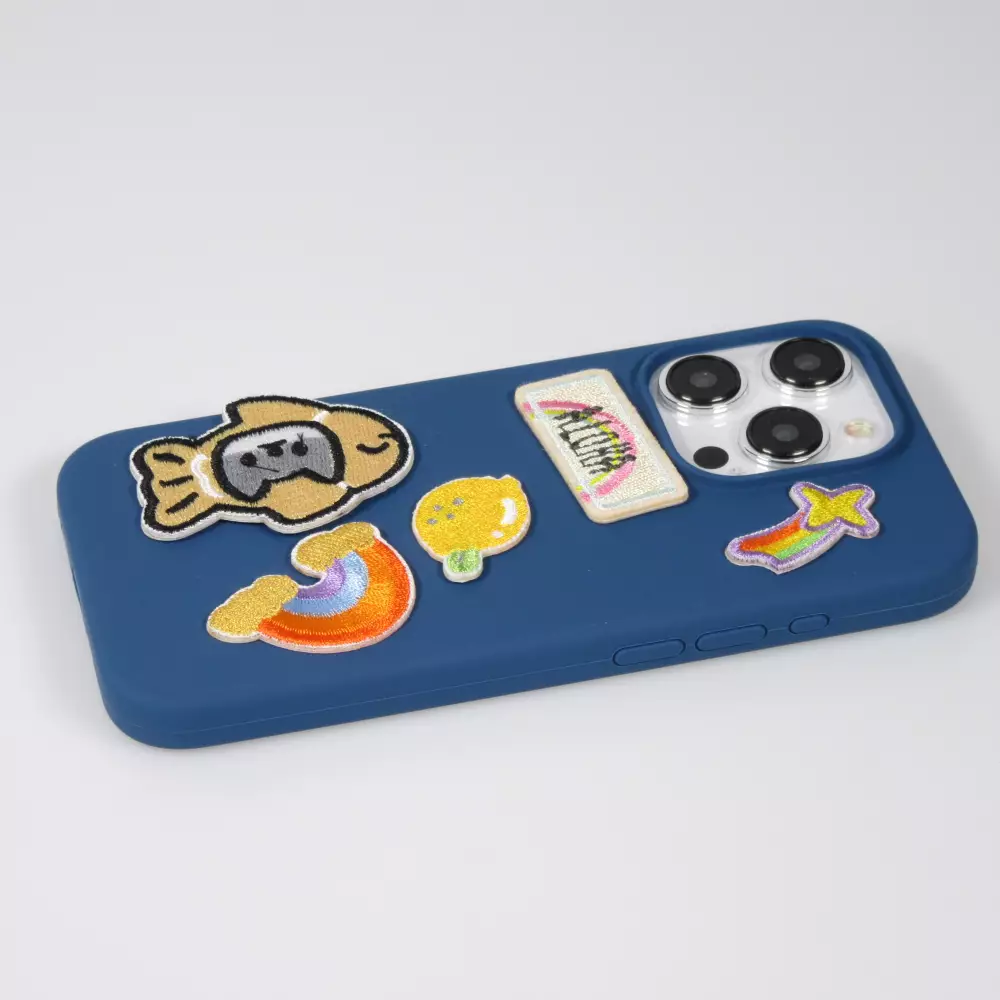 Autocollant sticker pour téléphone/tablette/ordinateur brodé en 3D - Cat with scarf