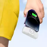Batterie Externe Wozinsky WF16-YCS 5000mAh 15W USB-C Mini avec Câble USB-C Intégré et Chargeur Apple Watch - Blanc