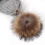 Wollmütze mit Bommel aus echtem Pelz - Hellrosa