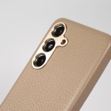 Coque Samsung Galaxy S24 - Cuir de veau luxe grainé intégral avec boutons métalliques et MagSafe - Beige