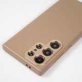 Galaxy S24 Ultra Case Hülle - Vollständig genarbtes Luxuskalbsleder mit Metallknöpfen und MagSafe - Beige