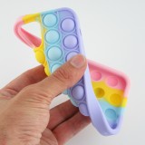 Coque iPhone 12 Pro Max - Silicone jeu éclate bulles anti-stress arc-en-ciel