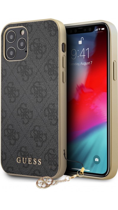 Coque iPhone 13 Pro Max - Guess toile similicuir monogramme logo métallique doré avec pendentif charm - Noir / or