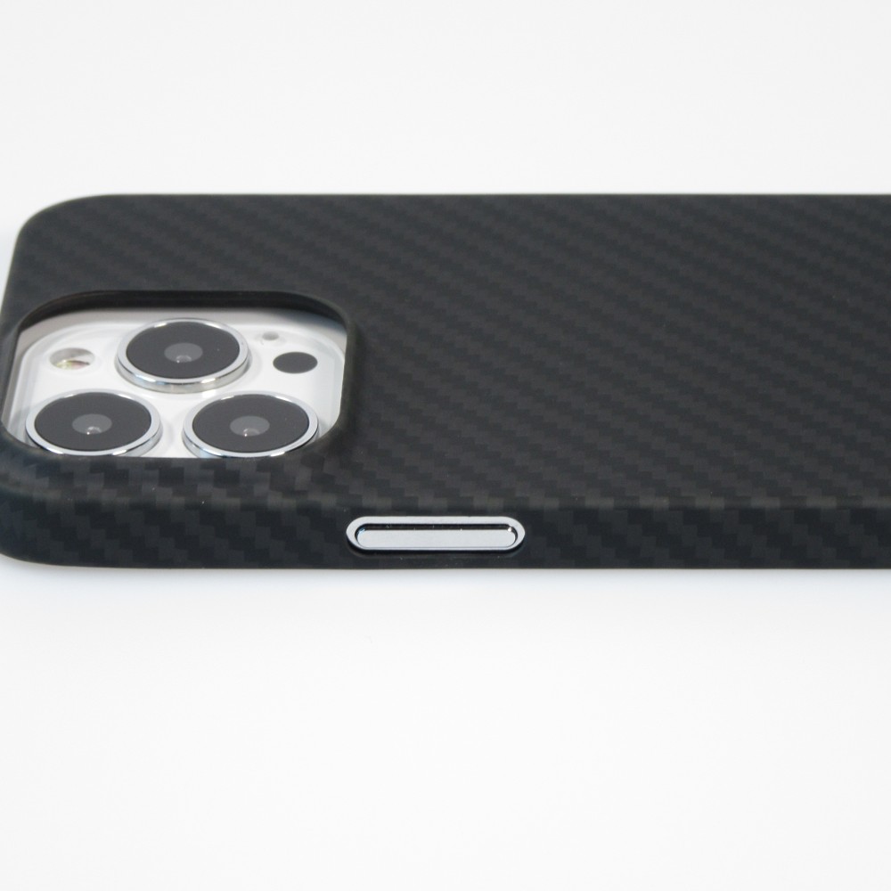 Coque iPhone 16 Pro Max - Carbomile case de protection en fibre de carbone aramide véritable - Noir