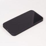Coque iPhone 14 Pro Max - Carbomile alcantara et carbone avec surpiqûres rouges (compatible MagSafe)