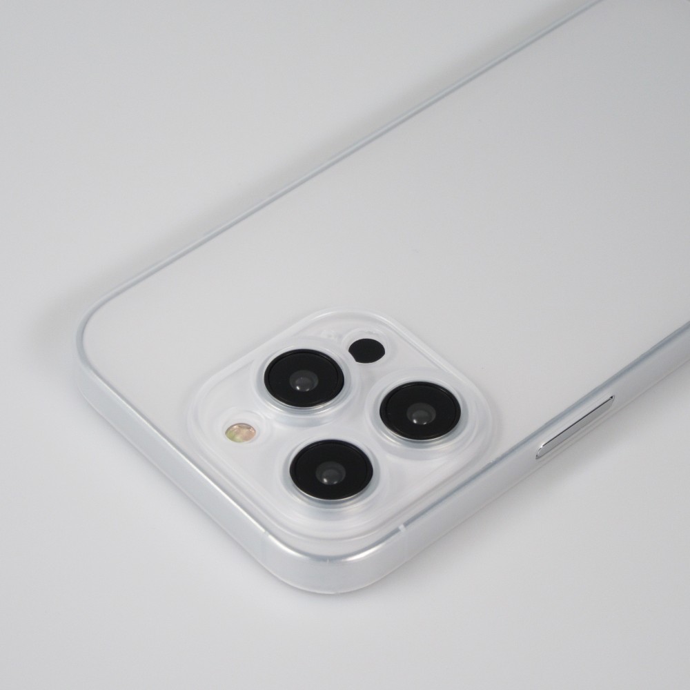 iPhone 13 Pro Max Case Hülle - Plastik ultra dünn semi-transparent matt - Weiss