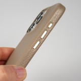 iPhone 14 Pro Max Case H&uuml;lle - Vollst&auml;ndig genarbtes Luxuskalbsleder mit Metallkn&ouml;pfen und MagSafe - Beige