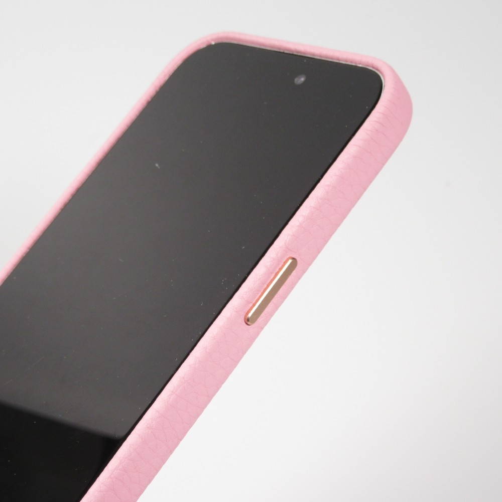 iPhone 14 Pro Max Case H&uuml;lle - Vollst&auml;ndig genarbtes Luxuskalbsleder mit Metallkn&ouml;pfen und MagSafe - Rosa