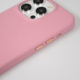 iPhone 14 Pro Max Case H&uuml;lle - Vollst&auml;ndig genarbtes Luxuskalbsleder mit Metallkn&ouml;pfen und MagSafe - Rosa