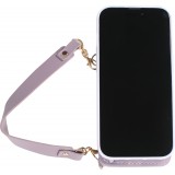 Coque iPhone 14 Pro Max - Silicone soft touch avec pochette à cartes ou argent en cuir et lanière intégrée - Violet clair