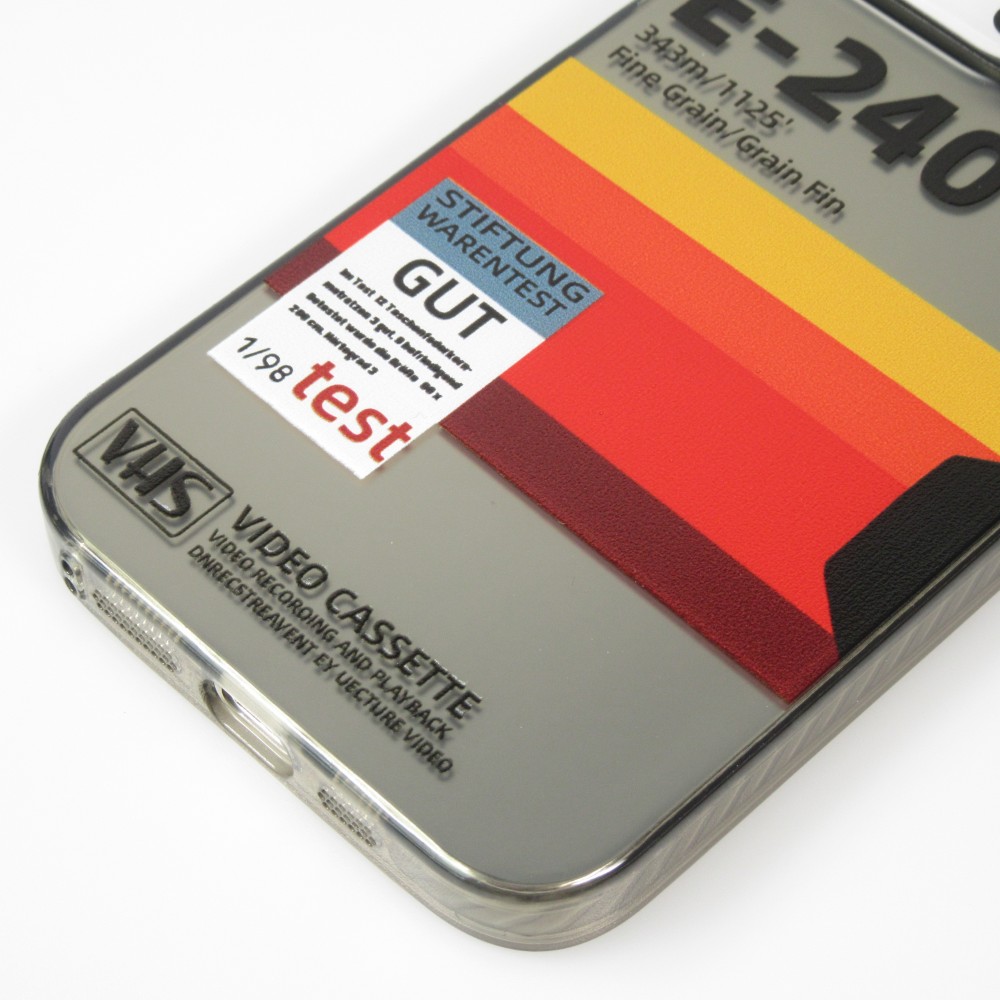 Coque iPhone 15 Pro - Gel silicone vintage video cassette E-240 - Gris