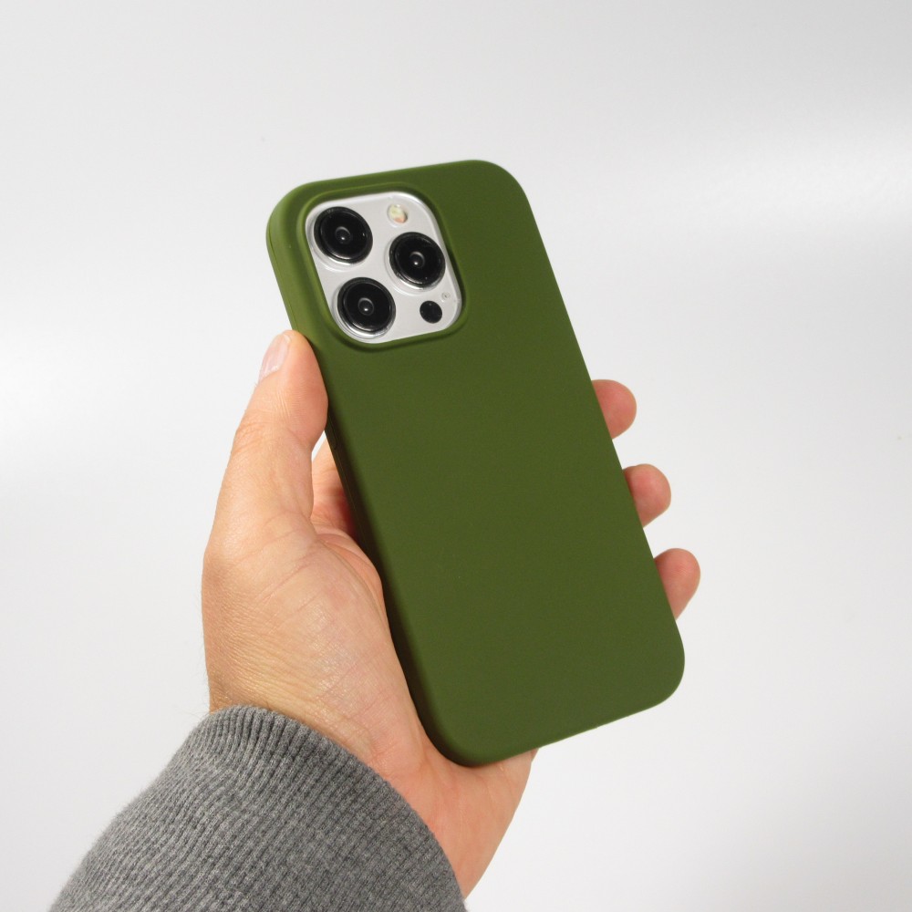 Coque iPhone 15 Pro Max - Soft Touch - Vert militaire