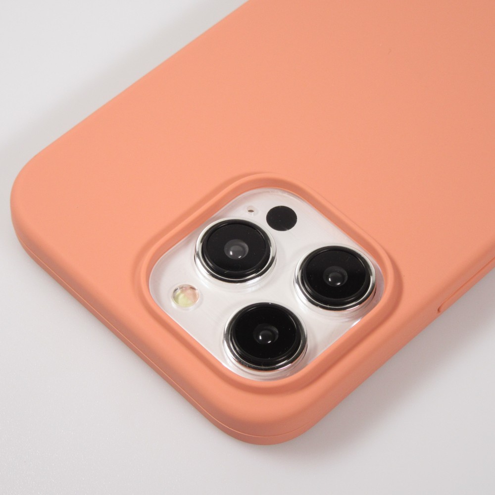 Coque iPhone 15 Pro Max - Soft Touch - Saumon
