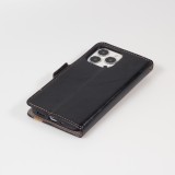 Etui cuir iPhone 13 - Flip Wallet en cuir véritable avec stripe design et compartiment à cartes - Noir