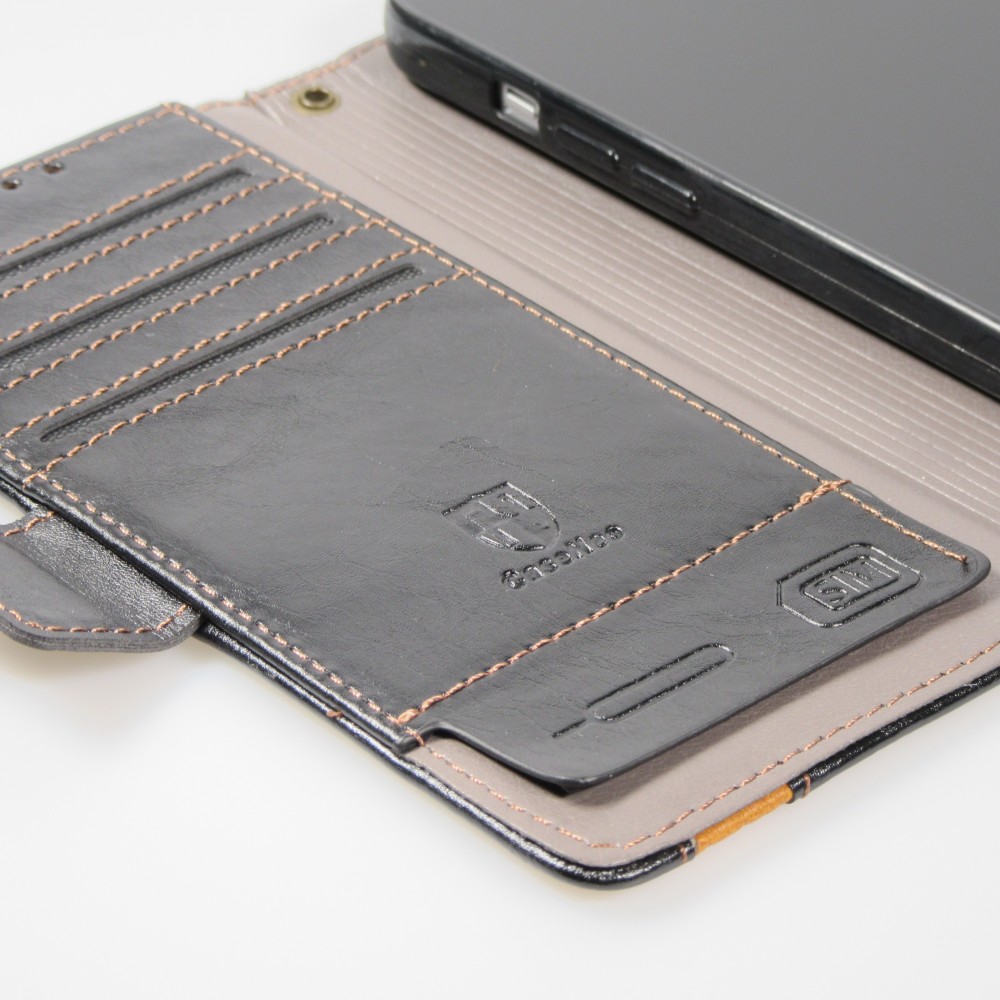Etui cuir iPhone 13 Pro - Flip Wallet en cuir véritable avec stripe design et compartiment à cartes - Noir