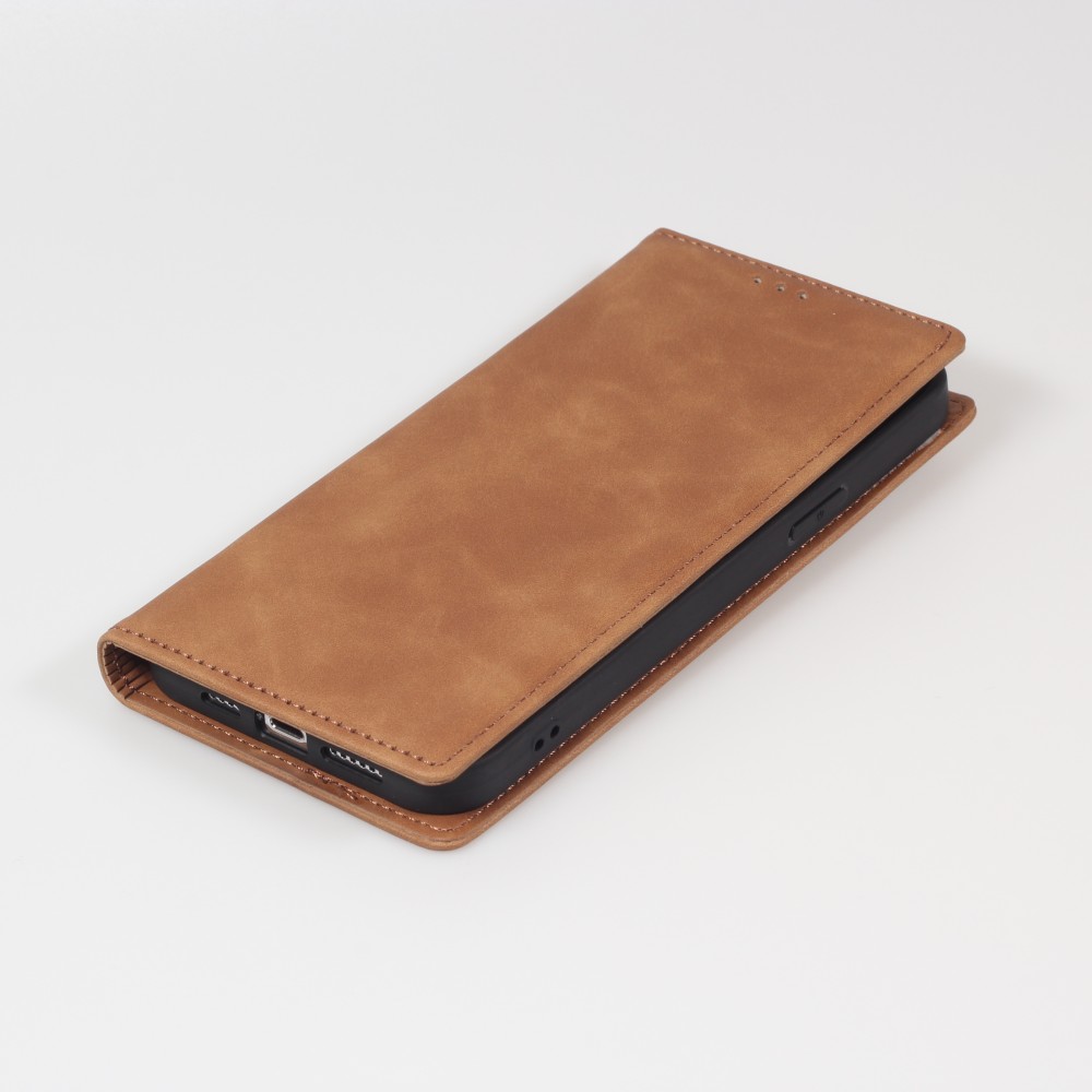 iPhone 16e Leder Tasche - Flip Wallet vintage mit Magnetverschluss und Kartenhalter - Braun