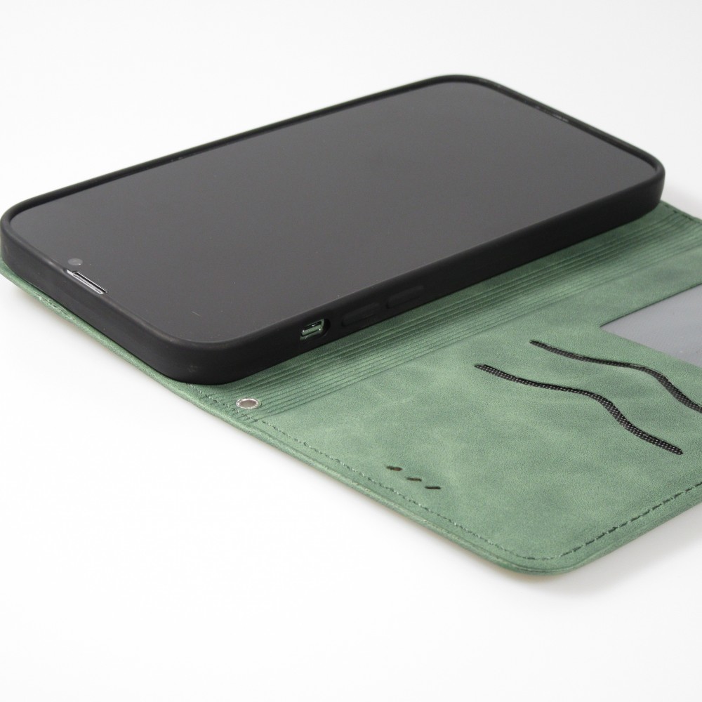 Etui cuir iPhone 16e - Flip Wallet vintage avec fermeture aimantée et compartiment cartes - Vert foncé