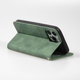 Etui cuir iPhone 16e - Flip Wallet vintage avec fermeture aimantée et compartiment cartes - Vert foncé