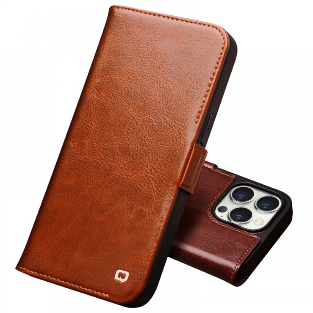 Fourre iPhone 14 Pro - Flip Qialino cuir véritable avec fermeture magnétique - Brun clair