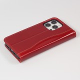 Fourre iPhone 15 Pro - Flip Fierre Shann cuir véritable - Rouge