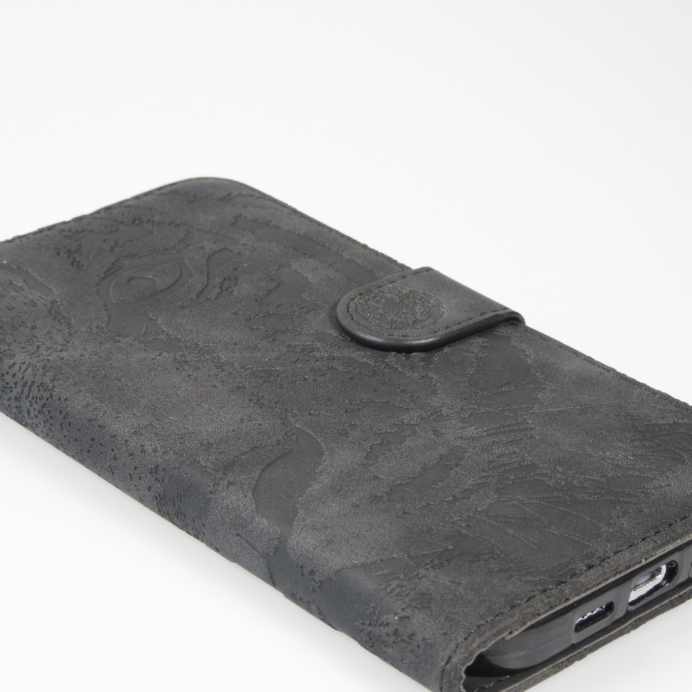 Fourre iPhone 15 Pro Max - Flip 3D en similicuir Oeil du tigre - Noir