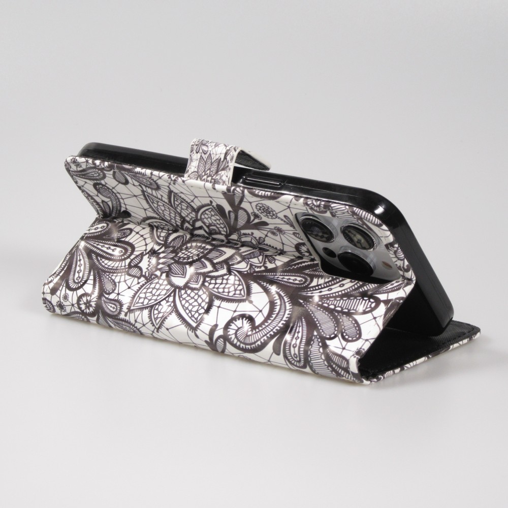 iPhone 14 Pro Case Hülle - Flip - Black & White Mandala - Weiss