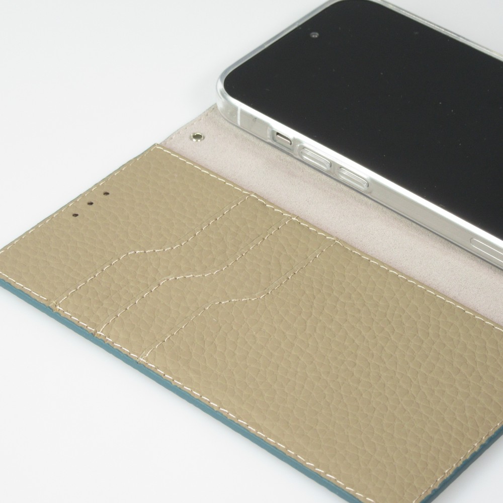 Fourre iPhone 15 Pro - Flip 3D cuir grainé véritable de vache - Bleu