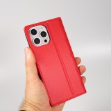 iPhone 16 Pro Case Hülle - Elegante Flip-Matratze mit Magnetverschluss Trageband und Kartenfächern - Rot