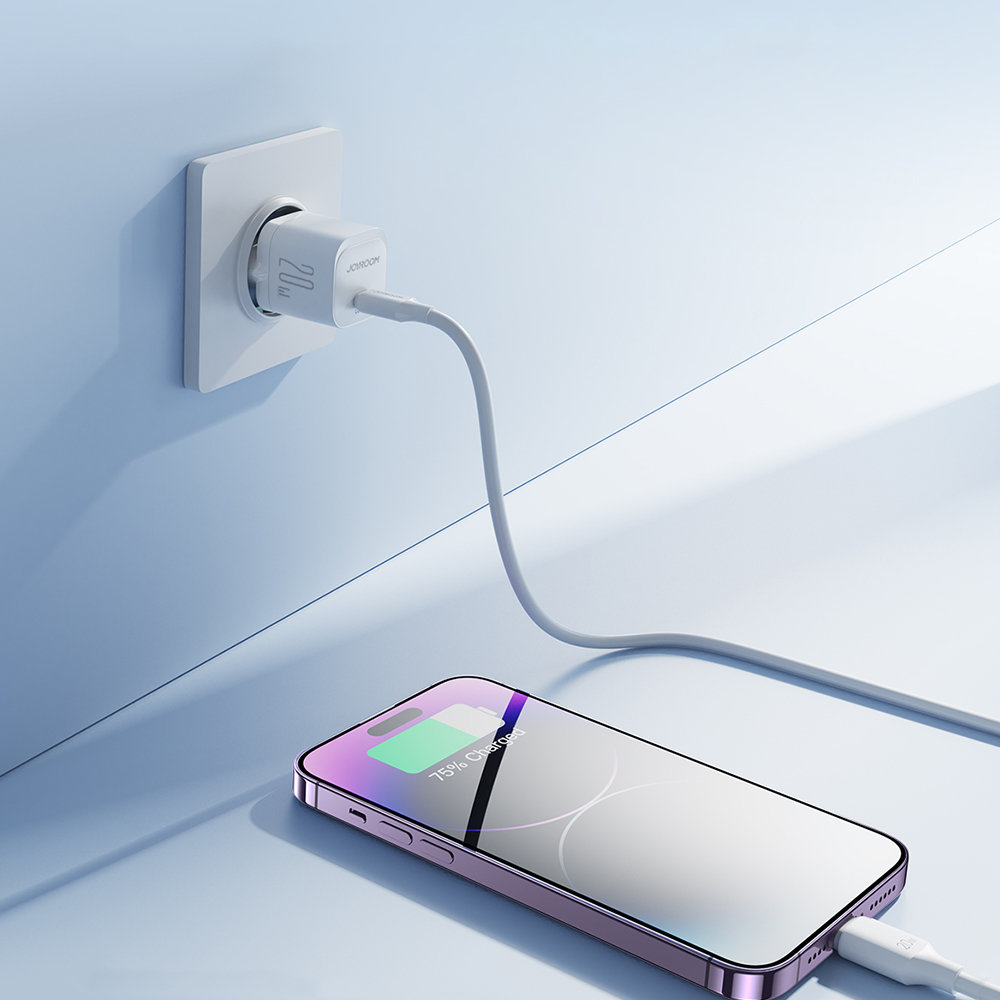 JOYROOM Mini chargeur USB-C 20W PowerDelivery fast charger + câble de charge USB-C vers Lightning - Noir